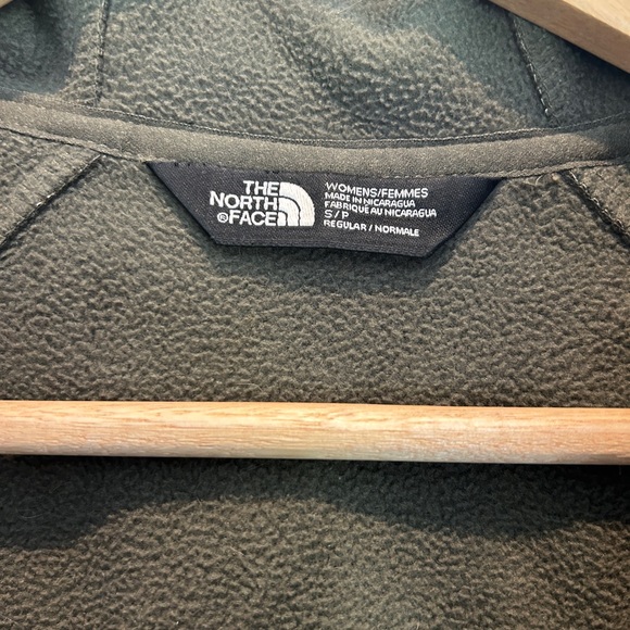 North Face Softshell Jacket - Picture 4 of 5